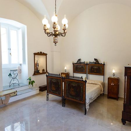 Dimora 1890 Apartman Parabita Kültér fotó